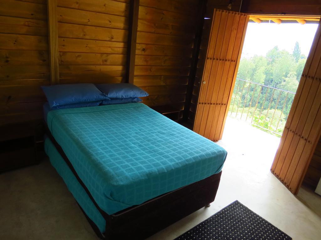 Utopia Lodge *